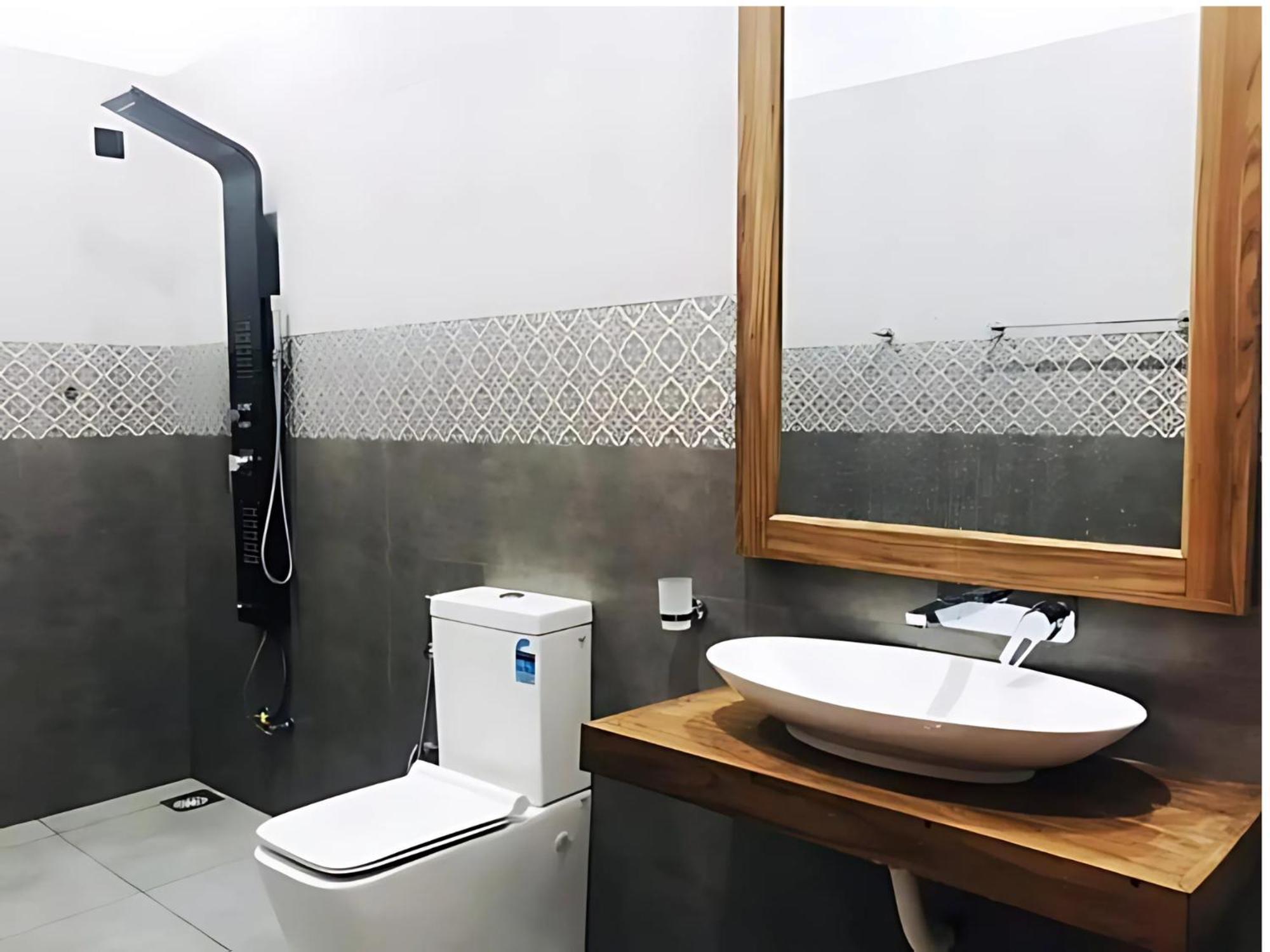 Kavin Beach Hotel Хикадува Екстериор снимка