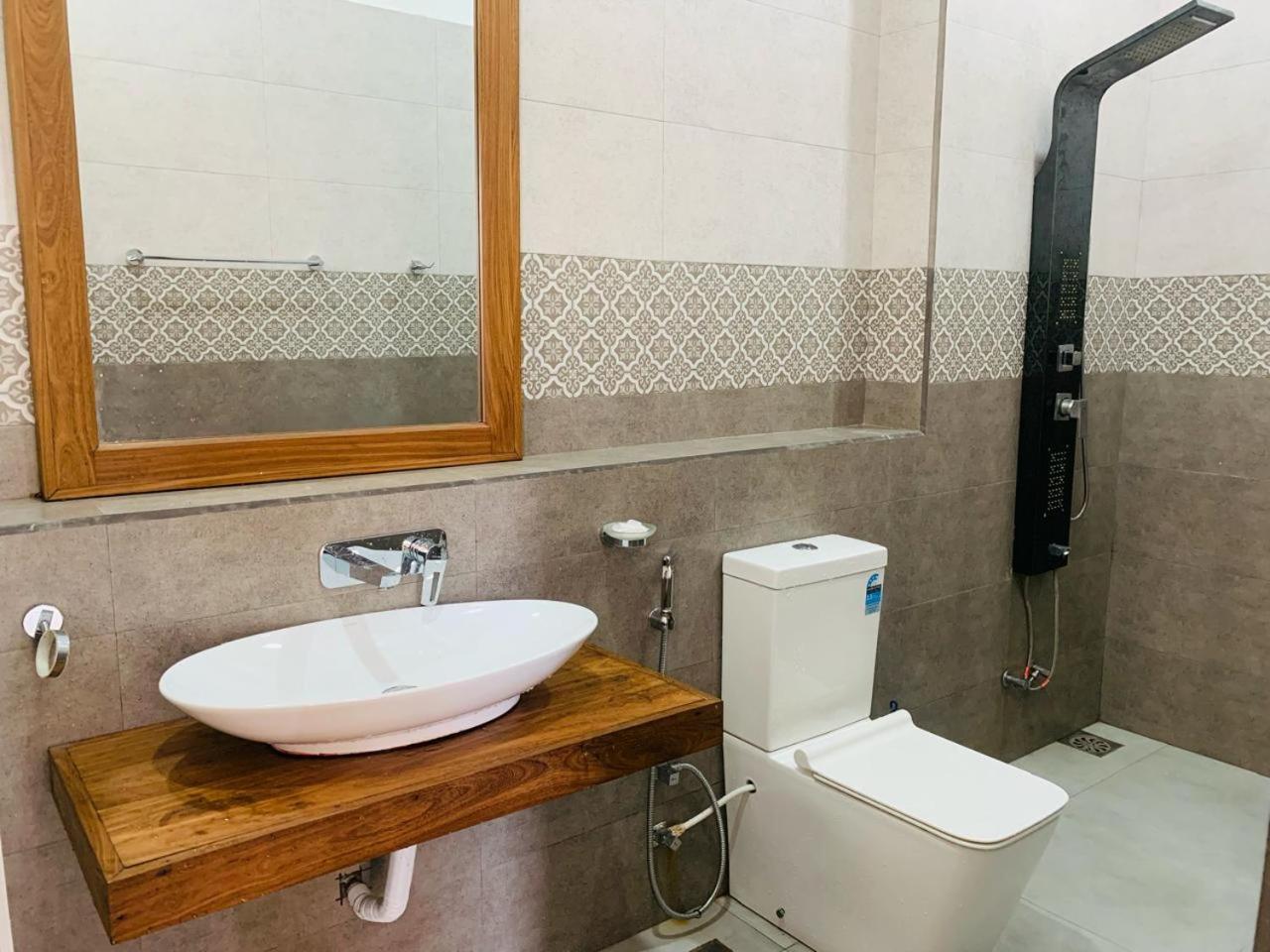 Kavin Beach Hotel Хикадува Екстериор снимка
